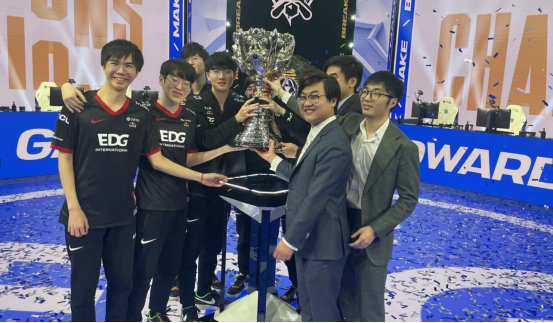 也反映了他 也反映了他