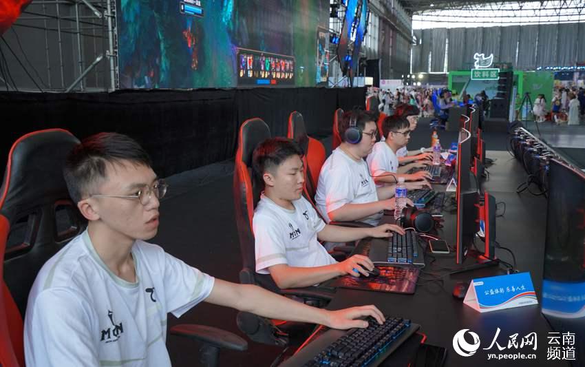 远见的比拼 远见的比拼