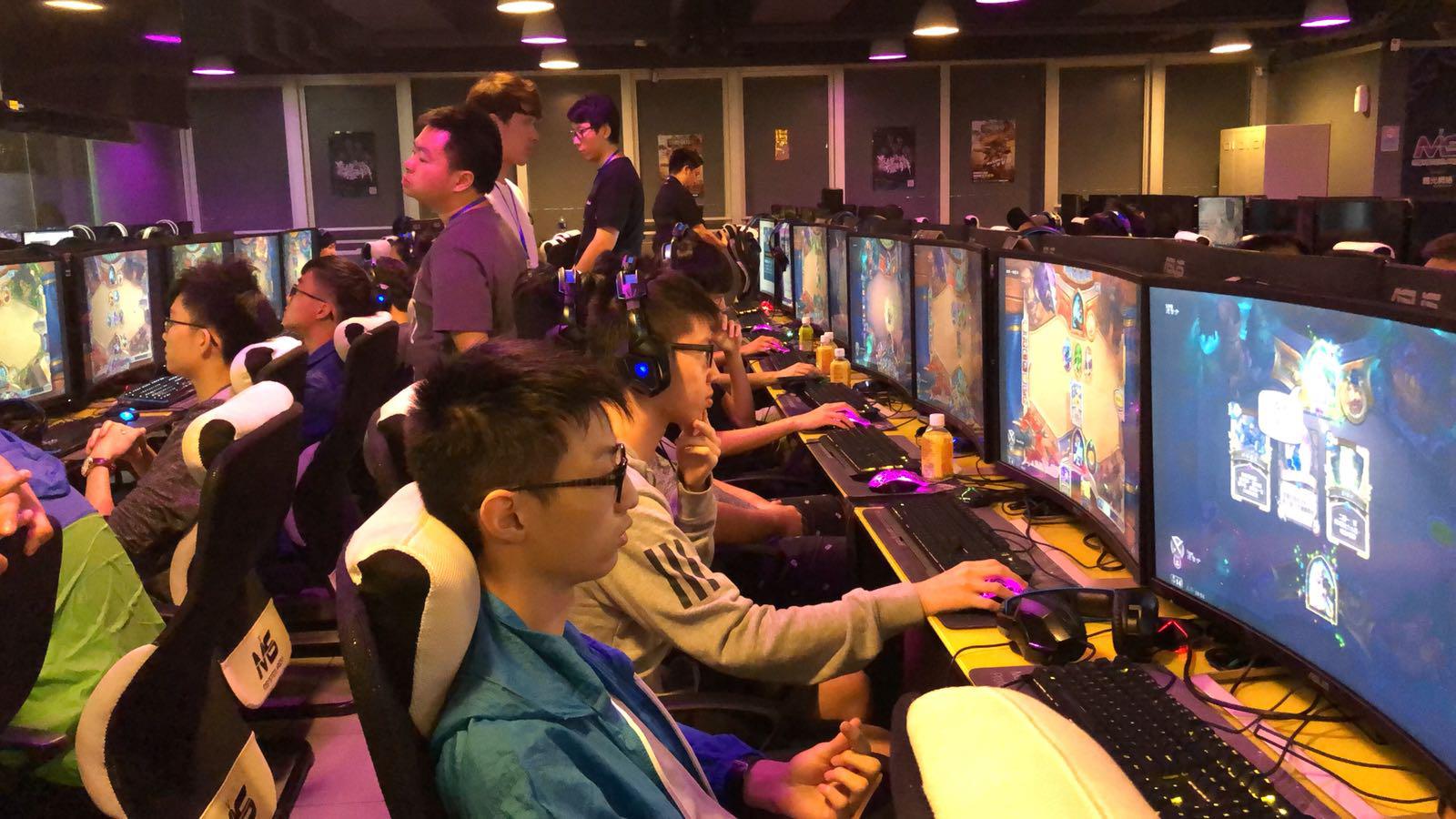 常常占据上 常常占据上