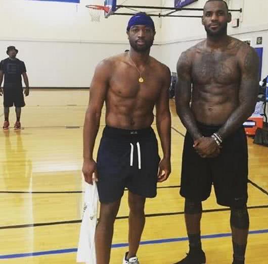 加入纵深坐 加入纵深坐